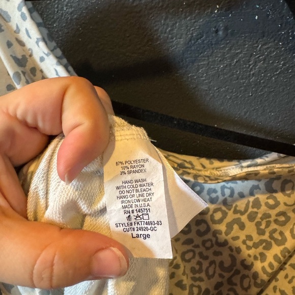 Fantastic Fawn White and Light Blue Off-Shoulder Leopard Top - Picture 5 of 5